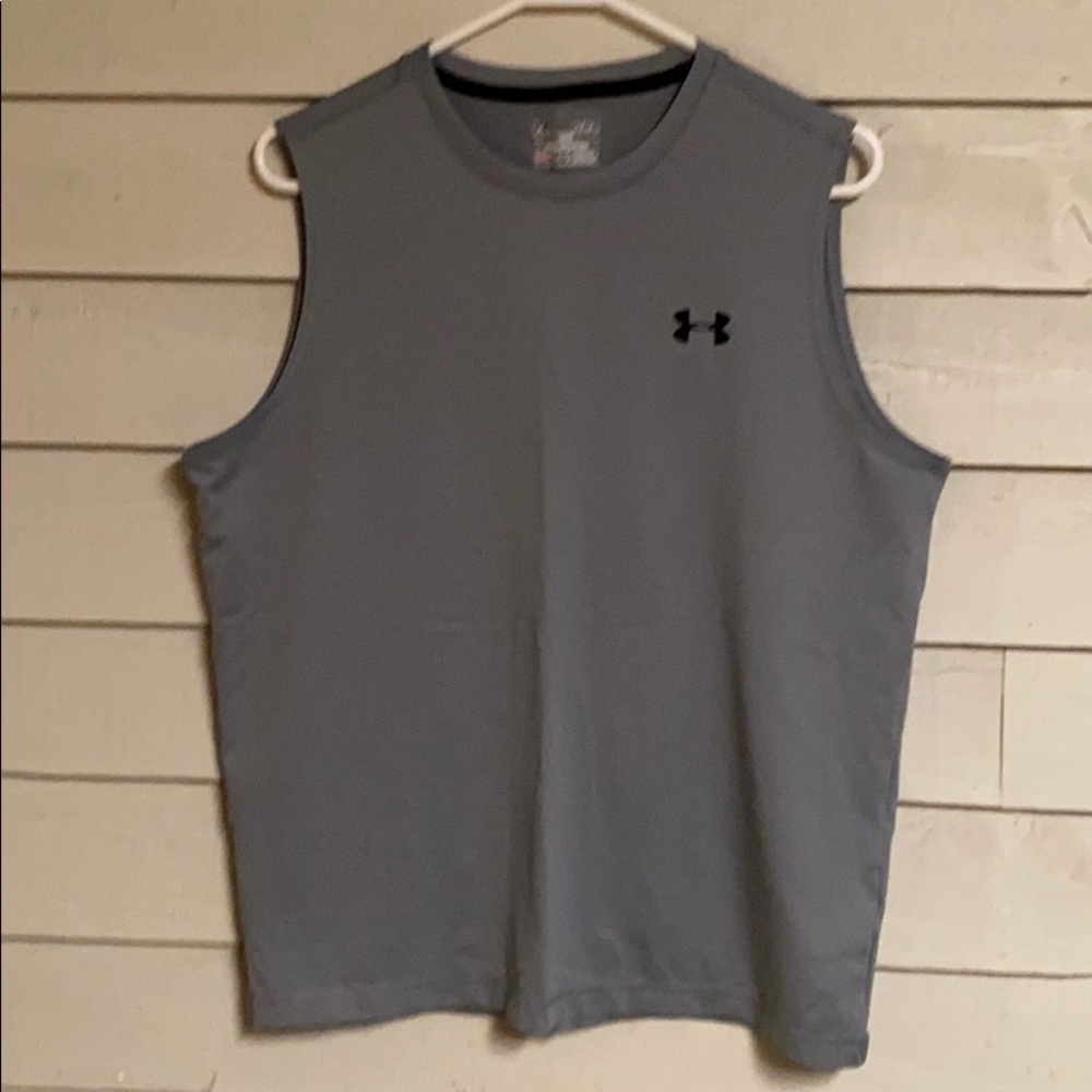Men’s Medium Under Armour tank